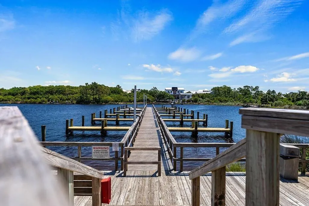 Sea Escape 2 Bedroom Beachfront At Pinnacle Port Panama City Beach Holiday home